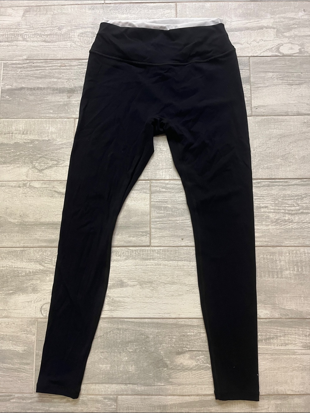 Gold Hinge Black High-Waist Leggings